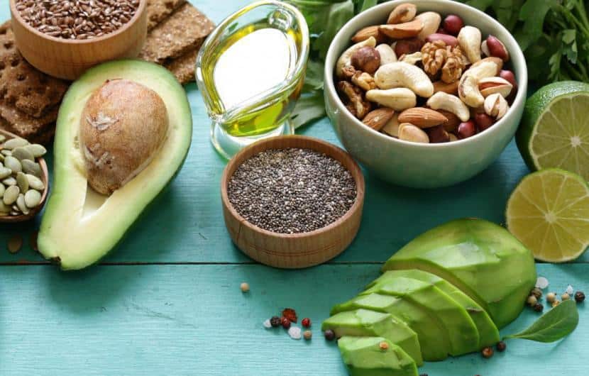 تغذیه مناسب برای سلامت پوست با طب سنتی؛ راهنمای جامع