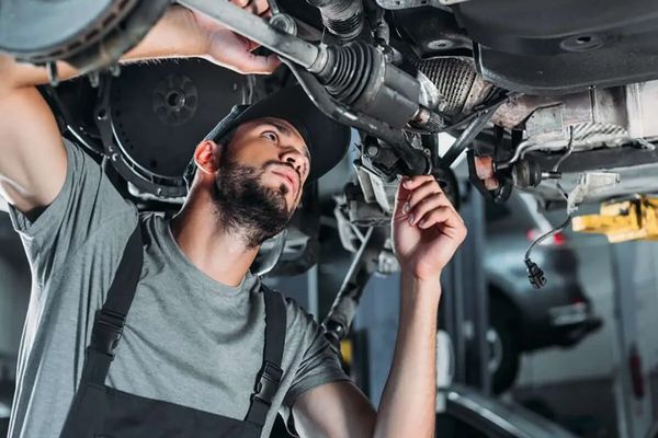 چکار کنیم خودرو کمتر خراب شود و هزینه‌ های تعمیر را کاهش دهیم؟